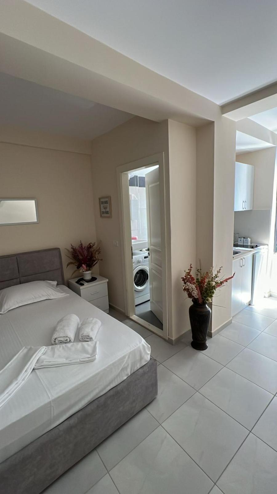 Urban Retreat Apartments Tiranë Ngoại thất bức ảnh
