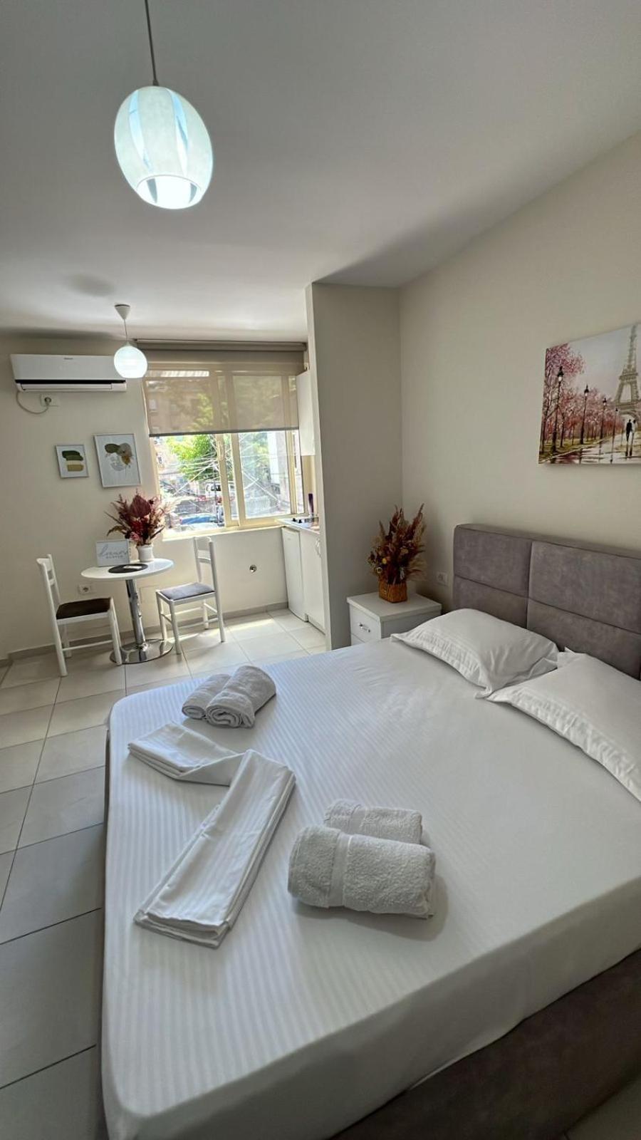 Urban Retreat Apartments Tiranë Ngoại thất bức ảnh