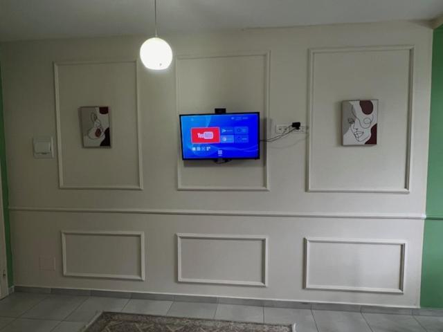Urban Retreat Apartments Tiranë Ngoại thất bức ảnh